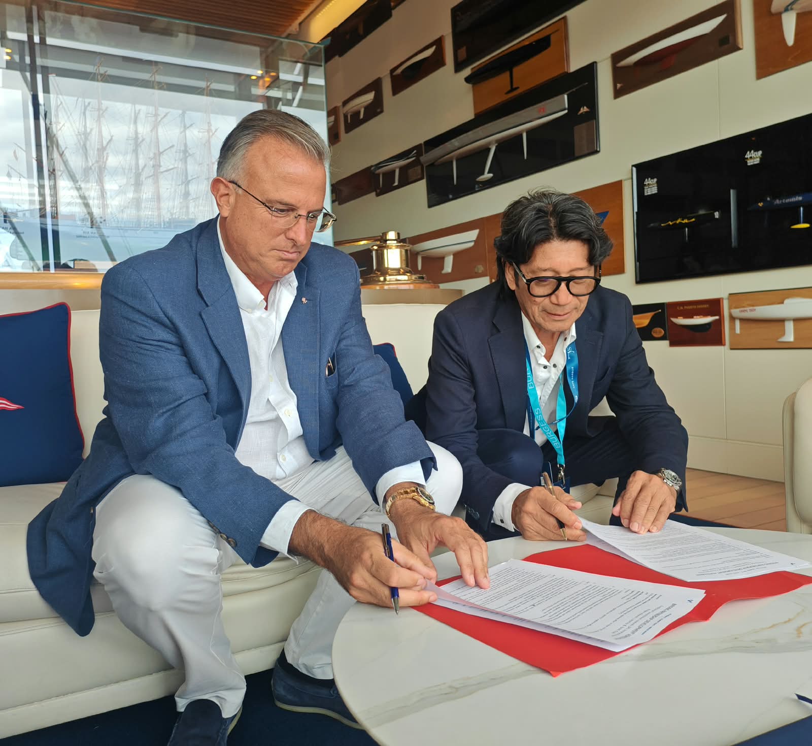 Signing of the M3 Monaco and Starship partnership agreement.
